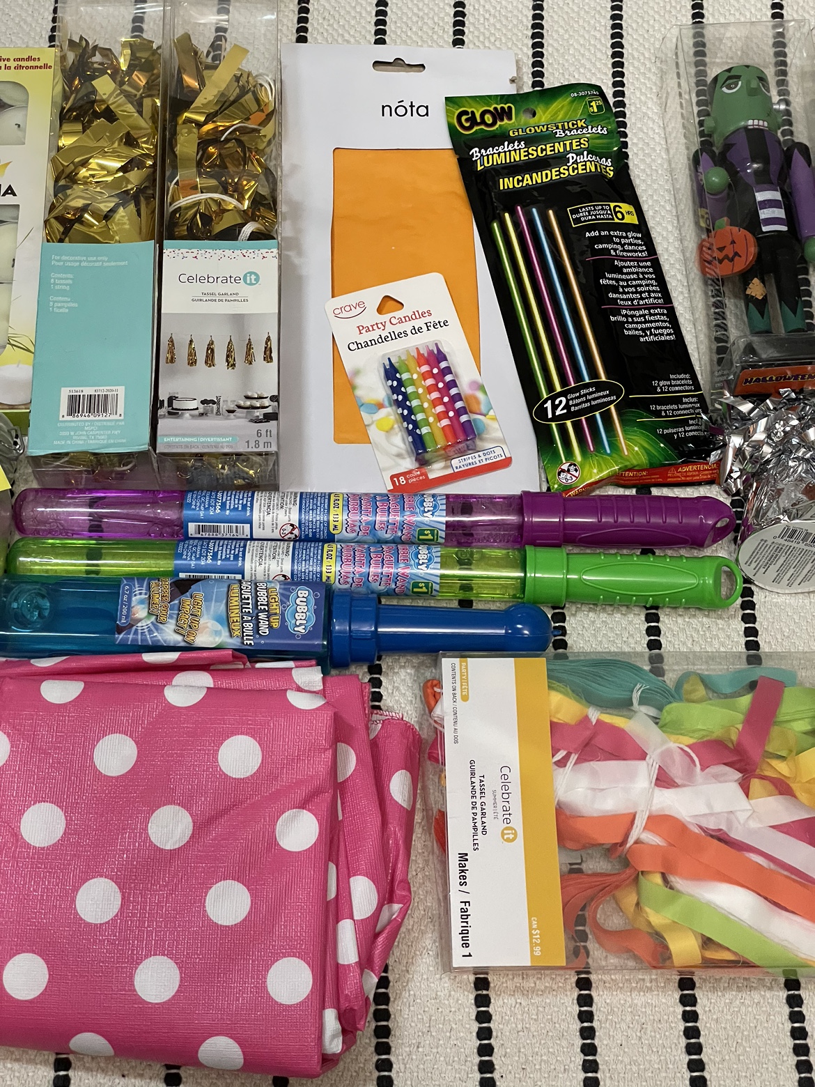 Large bundle of party and seasonal items thumbnail