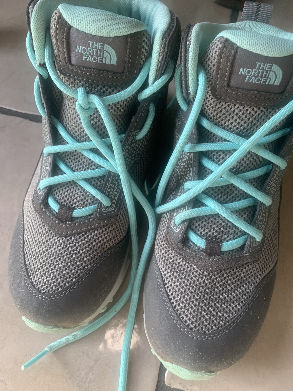 Girls Columbia hiking boots