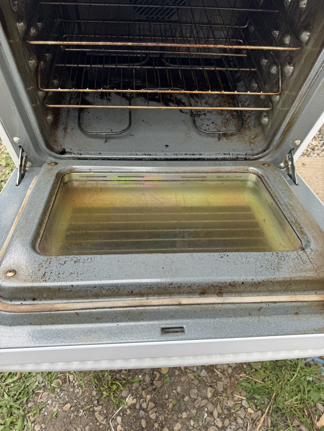GE Glass Stove - photo 3