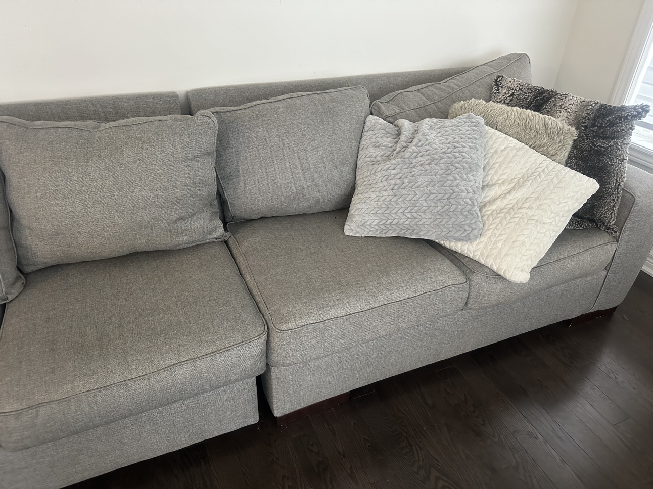 Ashely furniture Large size sectional couch 10+ seater - photo 5