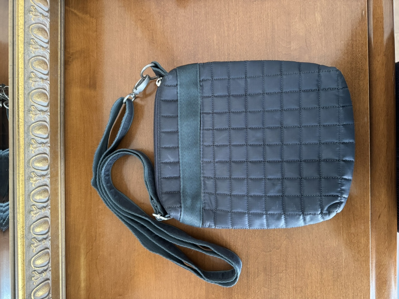 LUG Crossbody Purse - photo 2