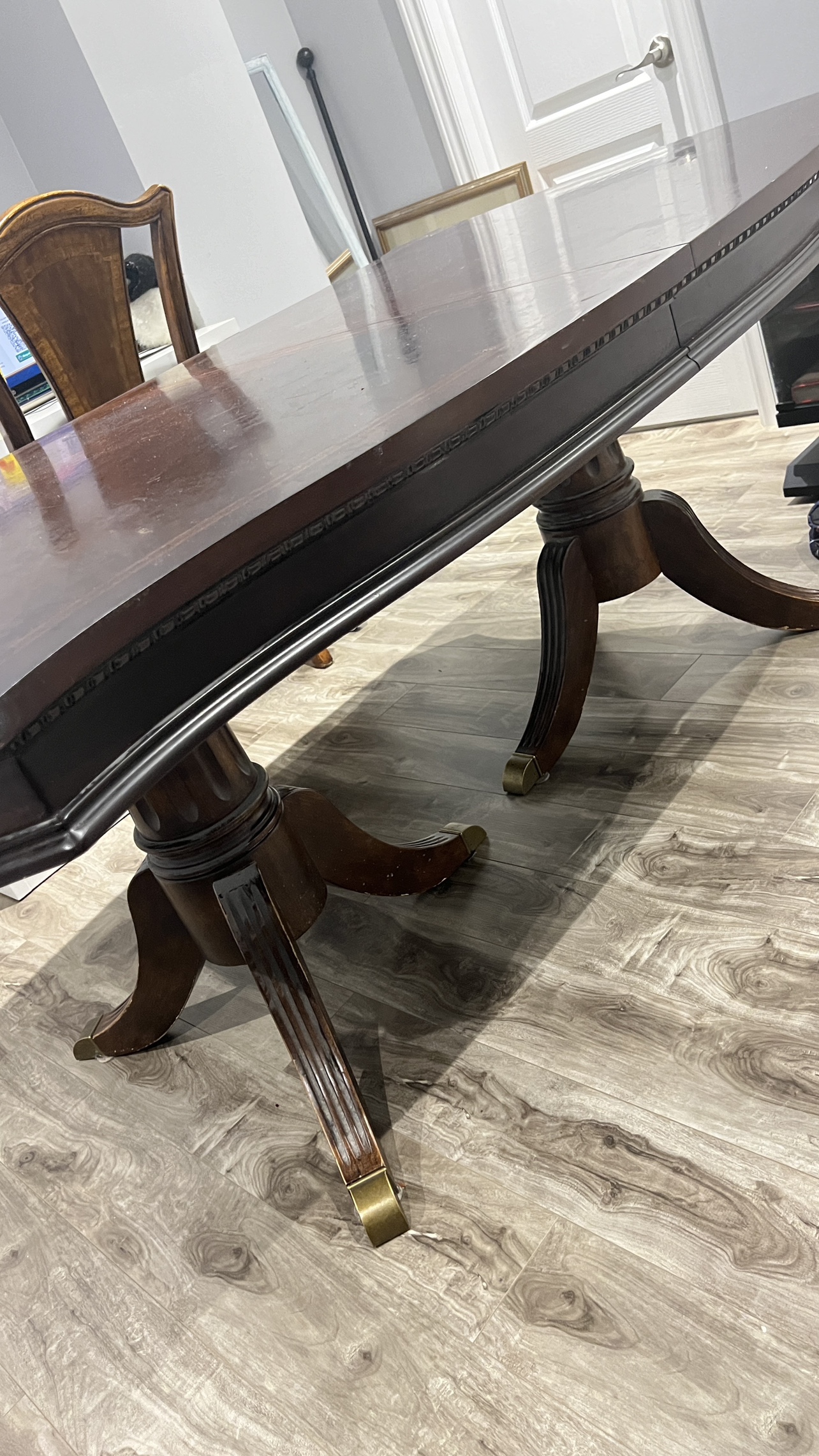 Oak Dinning Table thumbnail