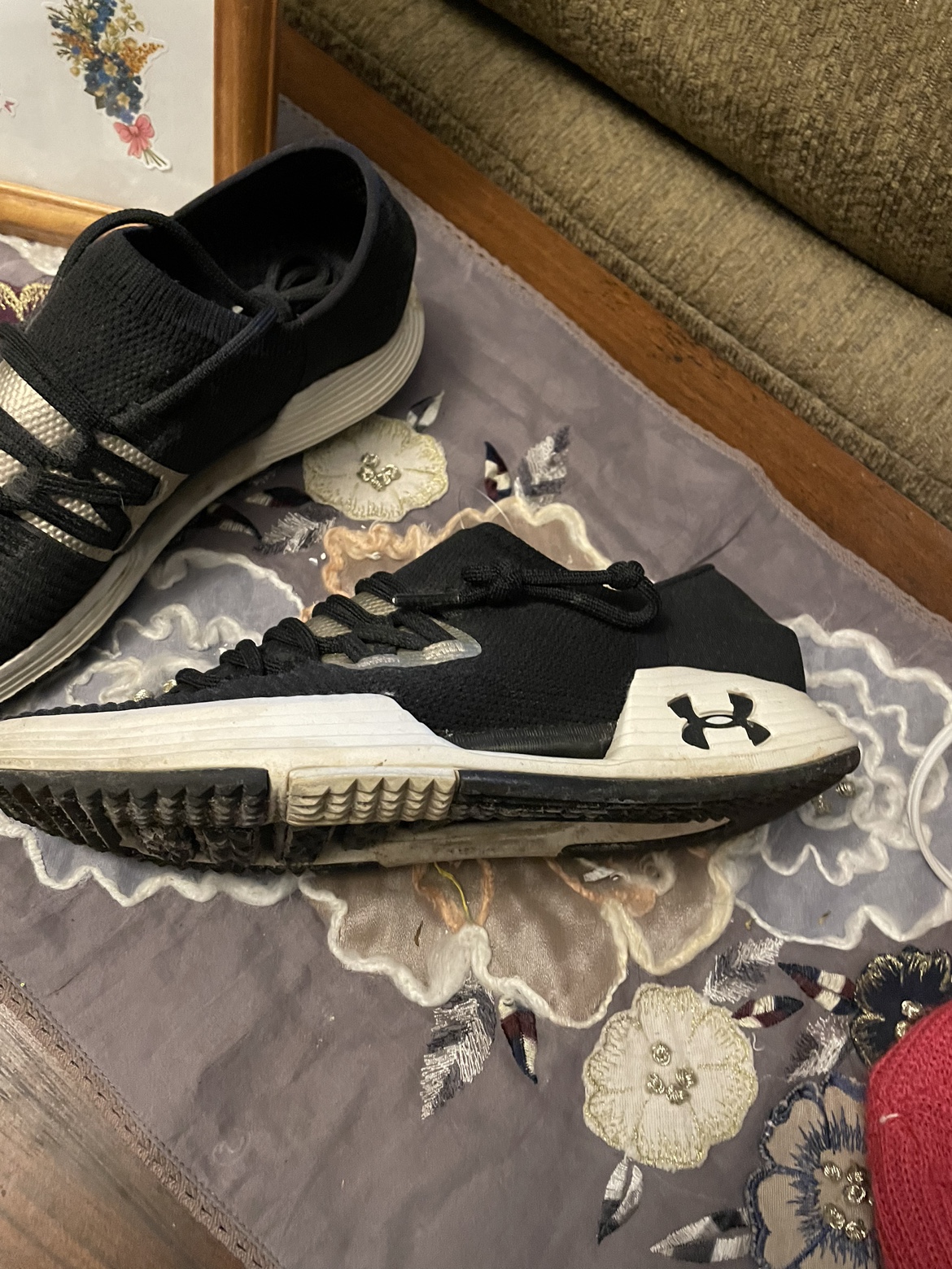 Women’s running shoes