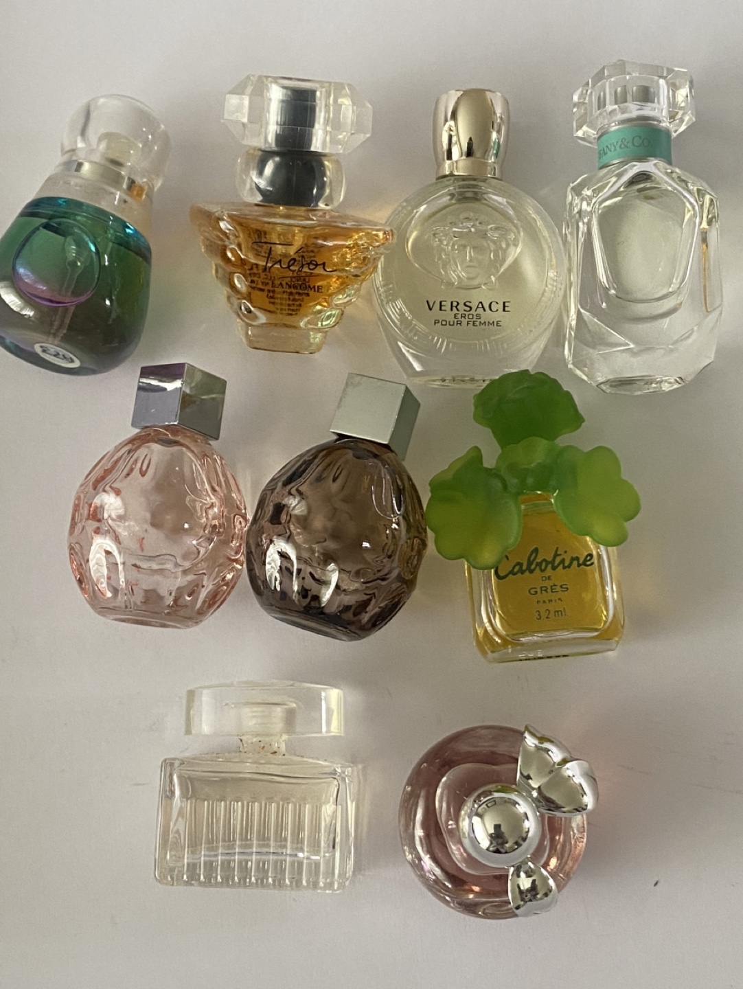 9 variety miniature  collectable fragrances. image indicator(7)