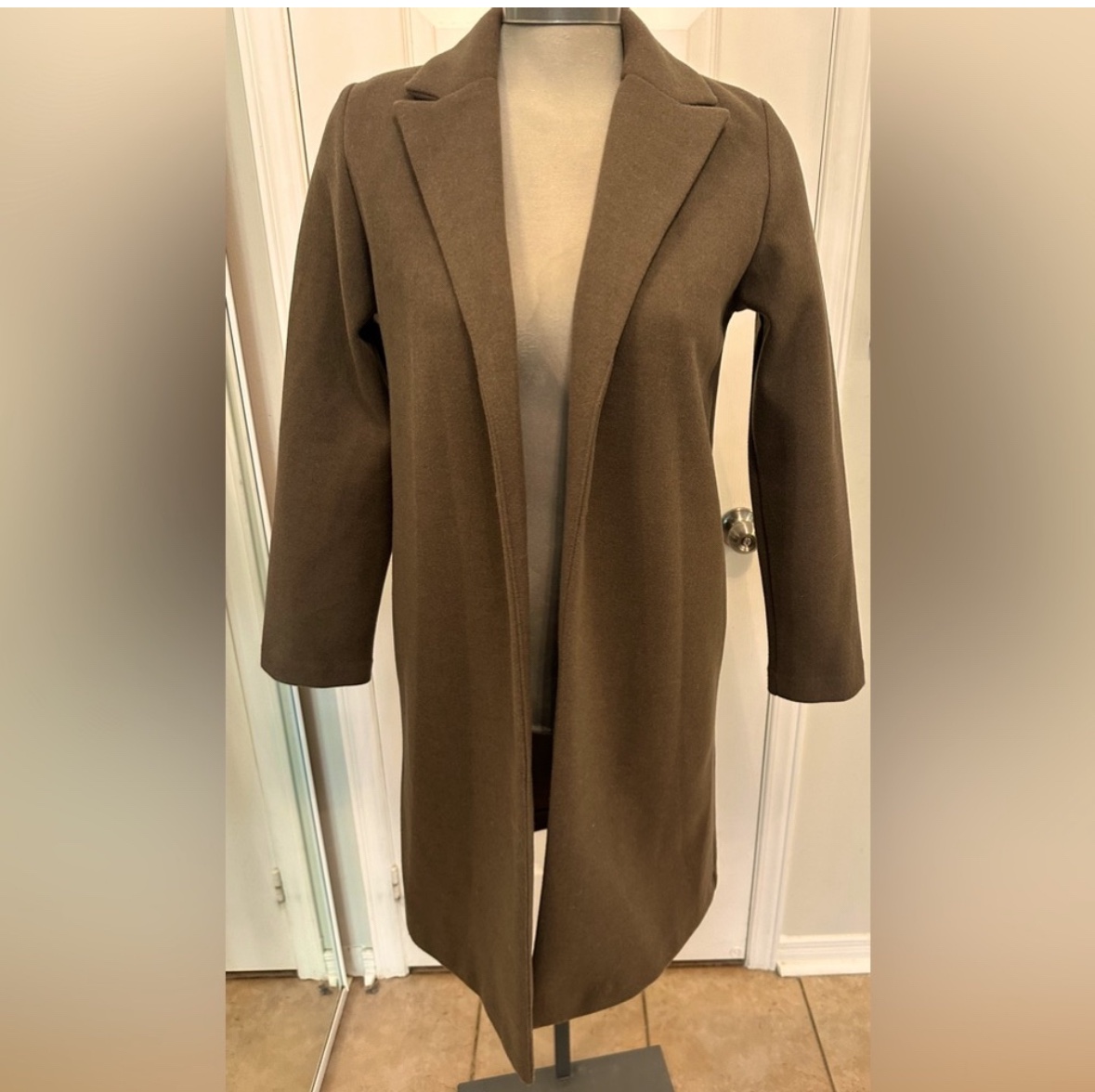 BNWT Zara Lapel Collar Overcoat in Size Small Olive Colour - photo 3