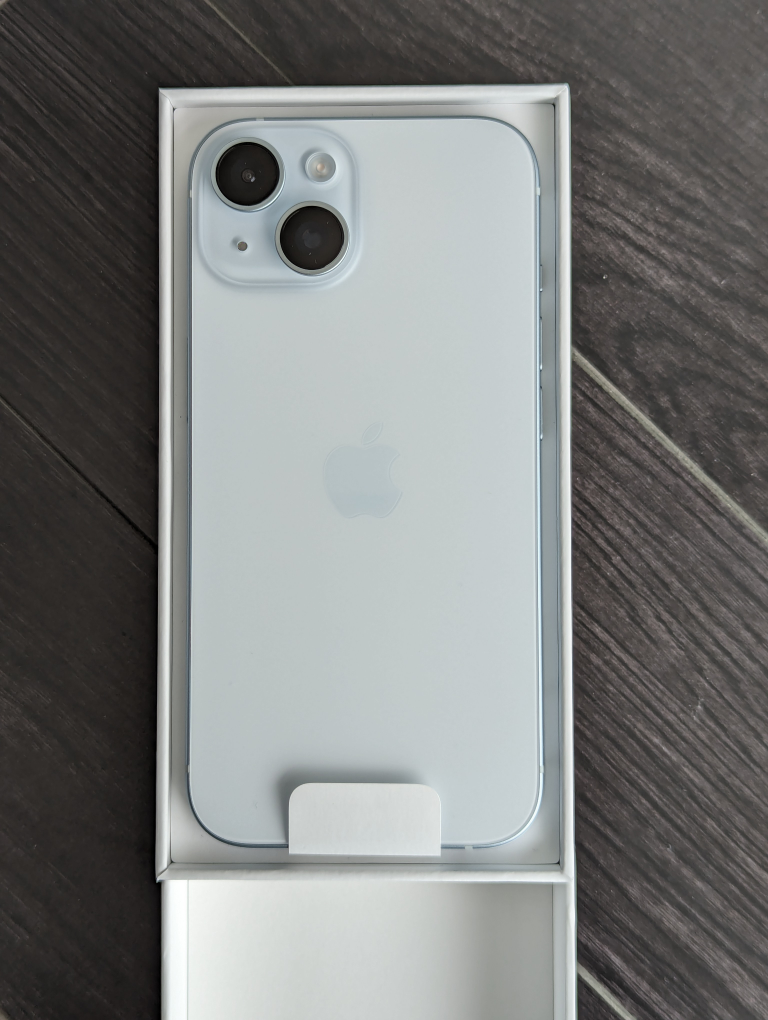 iPhone 15 blue 128 GB Brand New - photo 3