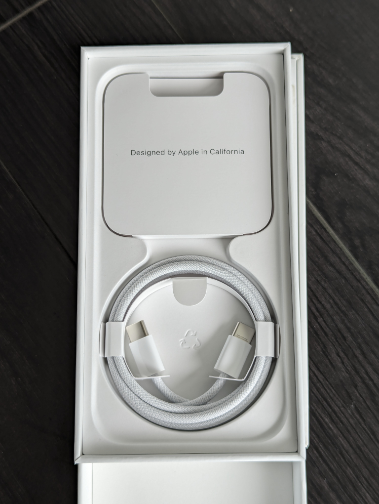 iPhone 15 blue 128 GB Brand New - photo 5