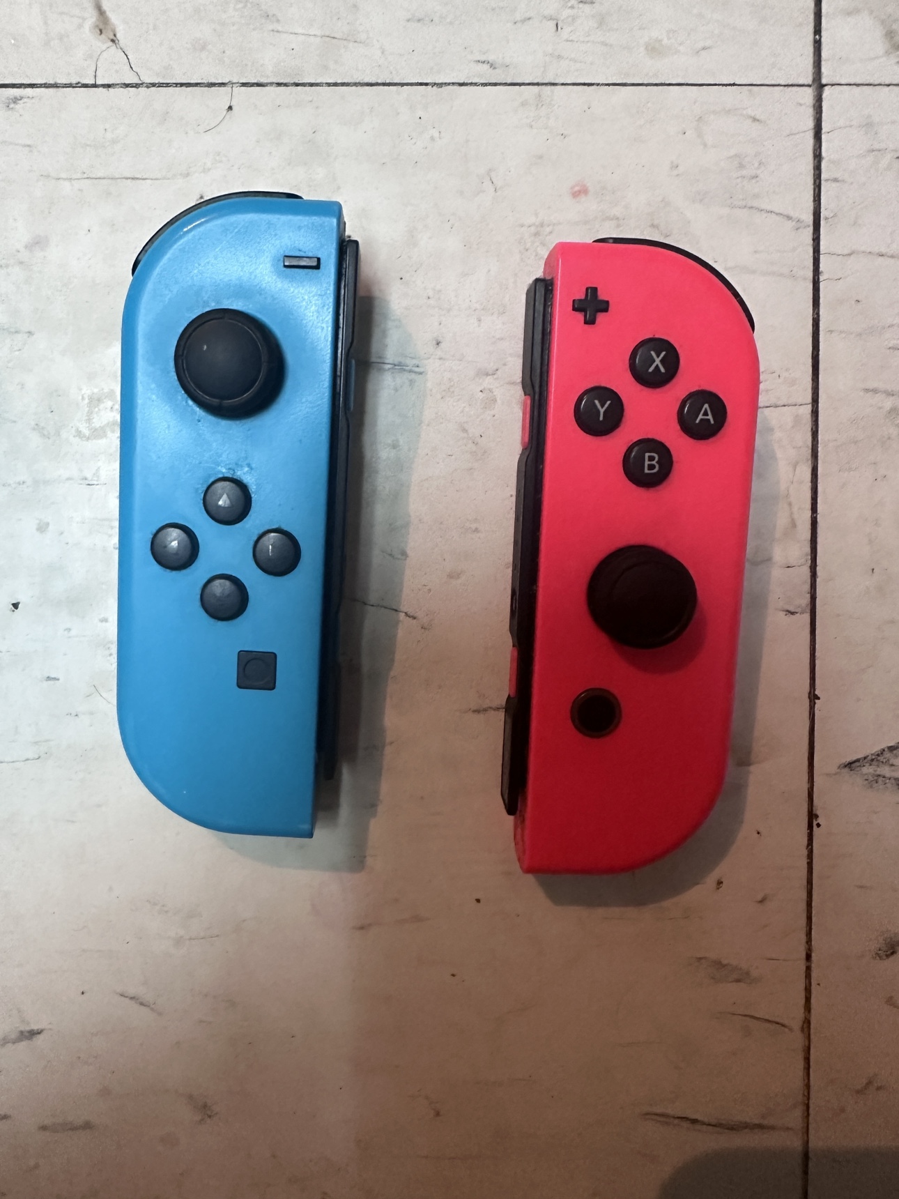 Nintendo Switch Red & Blue - photo 4