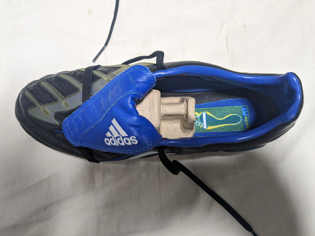 Adidas Predator boys soccer shoes size 8.5 - photo 3