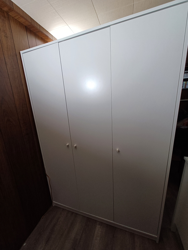 IKEA WARDROBE 3 DOORS - Last day - photo 2