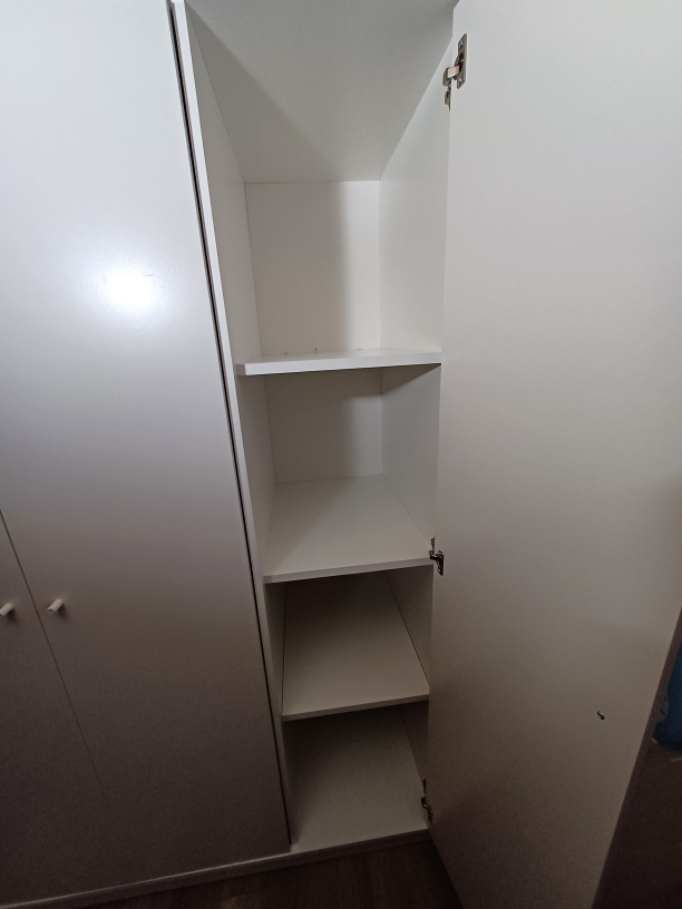 IKEA WARDROBE 3 DOORS - Last day - photo 5