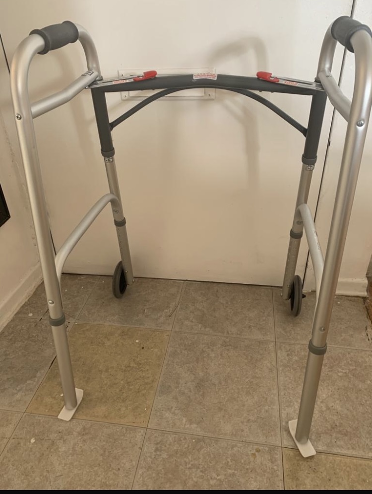Folding walker