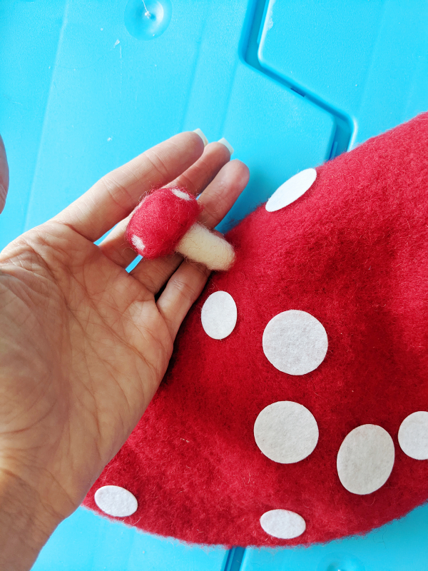 Mushroom Hat 🍄 Moving Sale! image indicator(2)