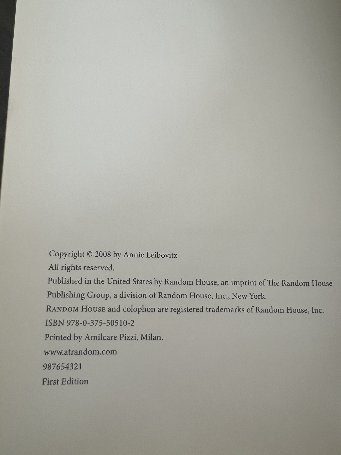 Signed first edition Annie Leibovitz book image indicator(4)