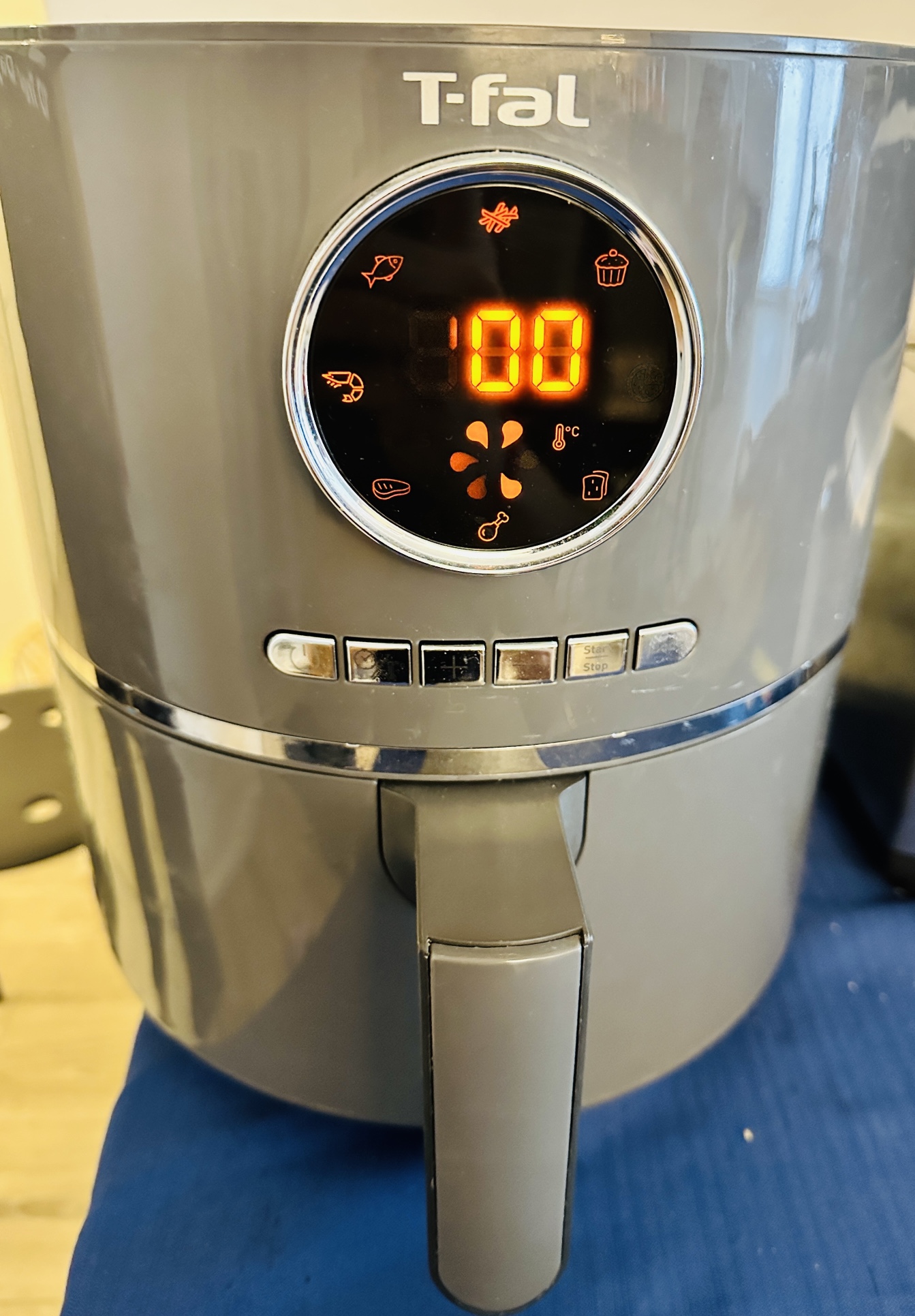 Hardly used Air fryer for sale - photo 2