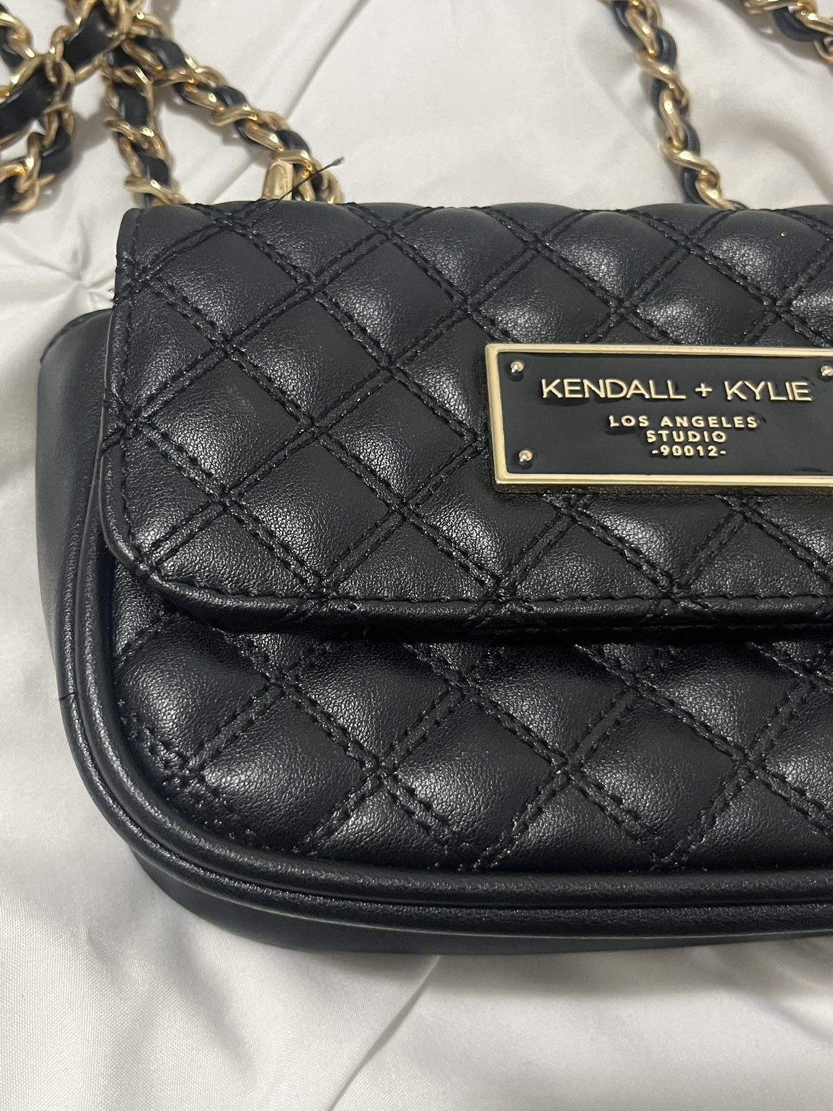 Black faux leather KENDALL + KYLIE side purse - photo 2