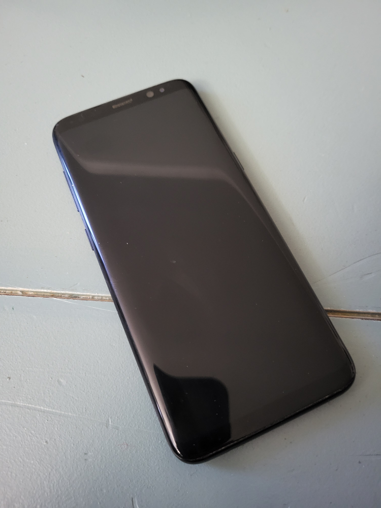 Samsung S8 (Read description) - photo 2
