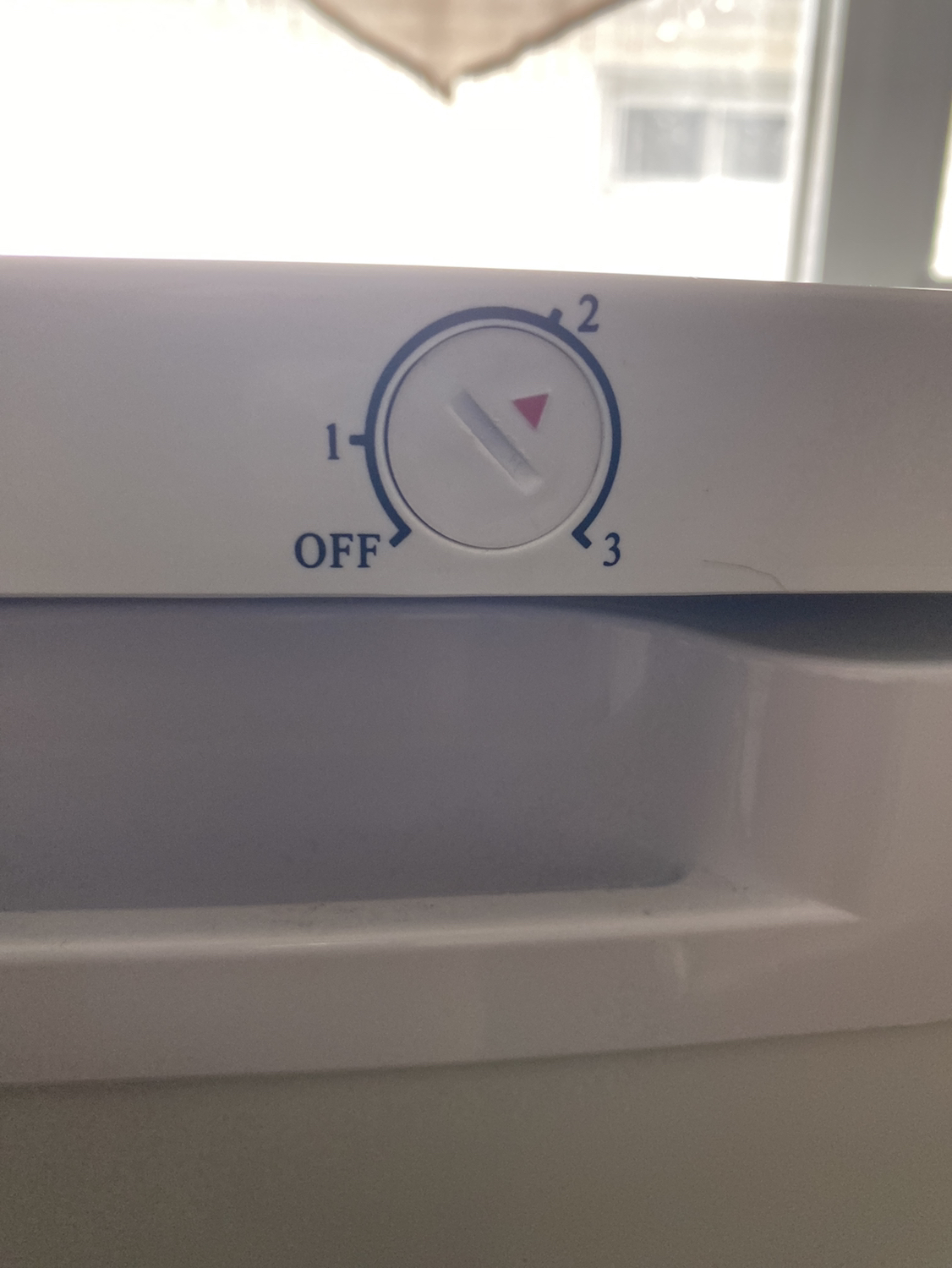 RCA upright freezer - photo 4