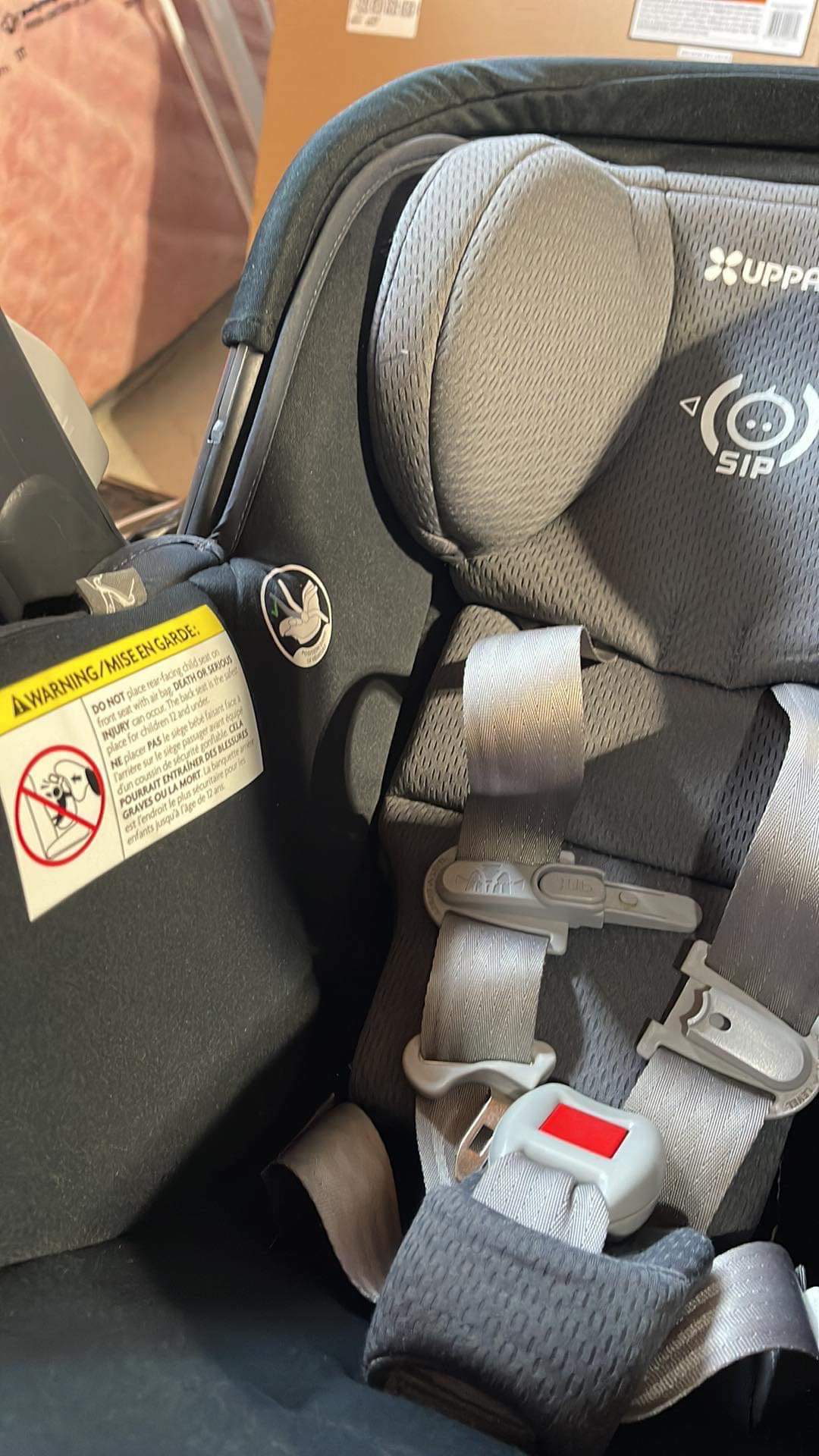 Uppababy Mesa baby car seat with base.