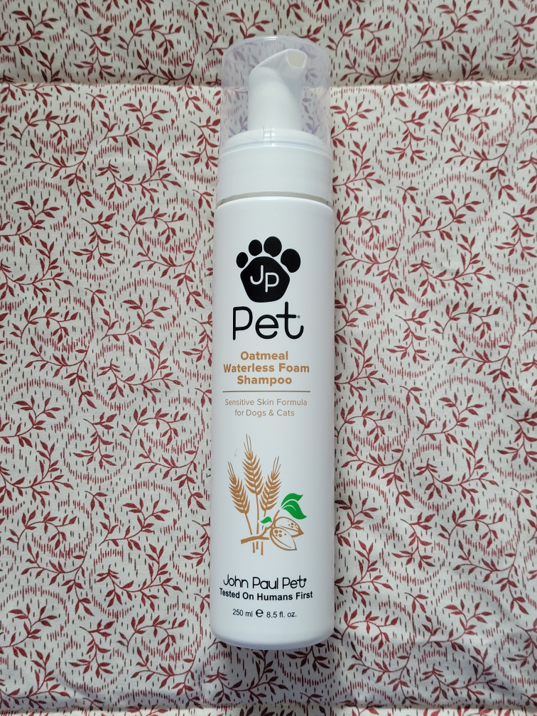 Waterless Foam Oatmeal Shampoo for Pets