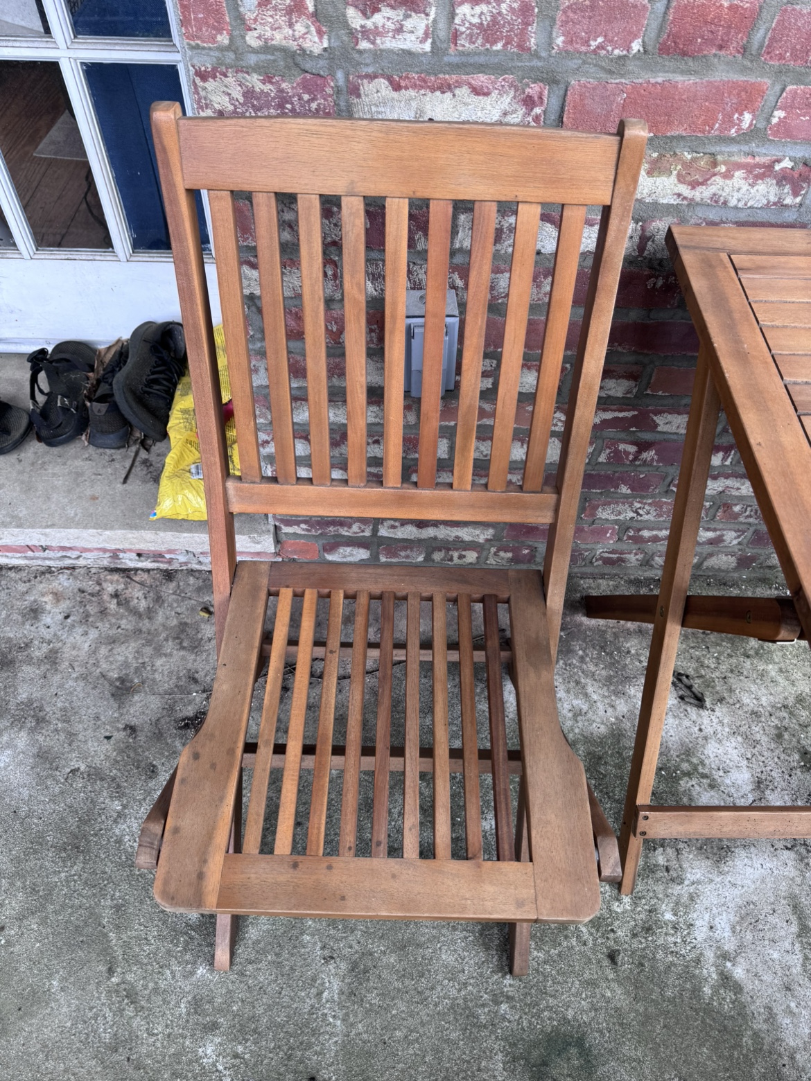 Table and chairs - photo 2