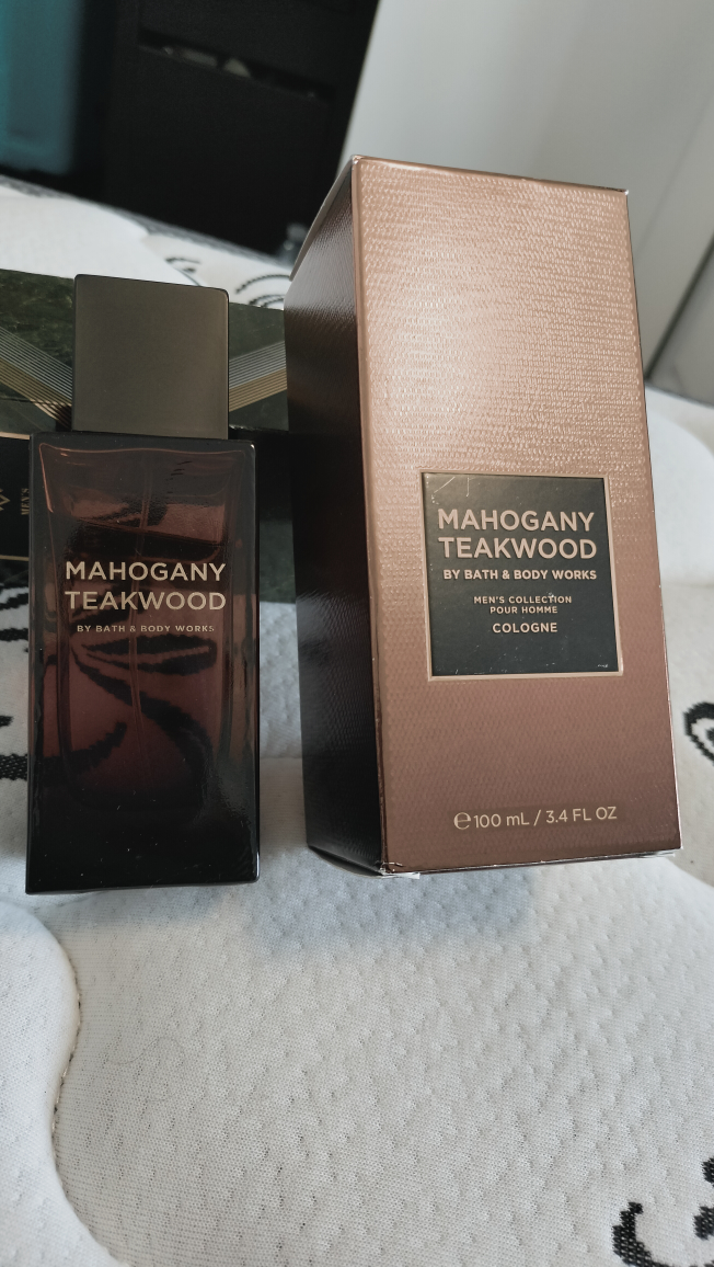 eau du perfume image indicator(2)