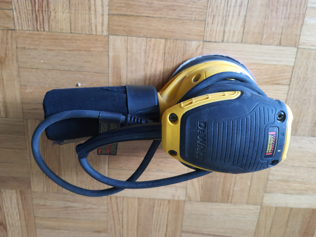 Dewalt Orbital Sander - photo 2