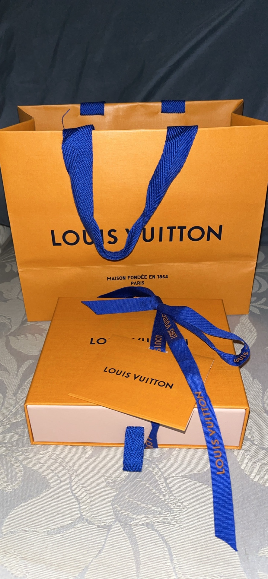 LOUIS VUITTON SMALL LEATHER ACCESSORY PACKAGING
