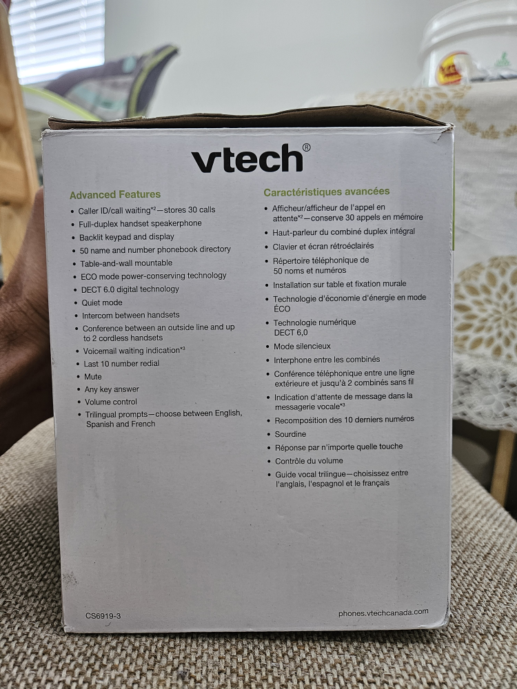 Vtech Cordless Phone Set with 3 Receivers and Chargers - photo 3