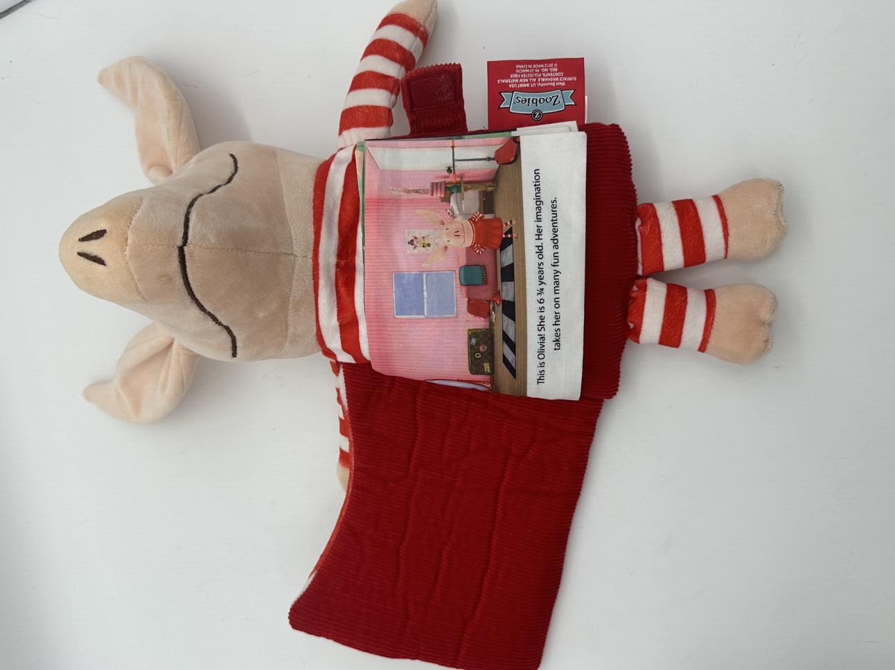 Vintage Storybook Olivia the Pig plushie - photo 3