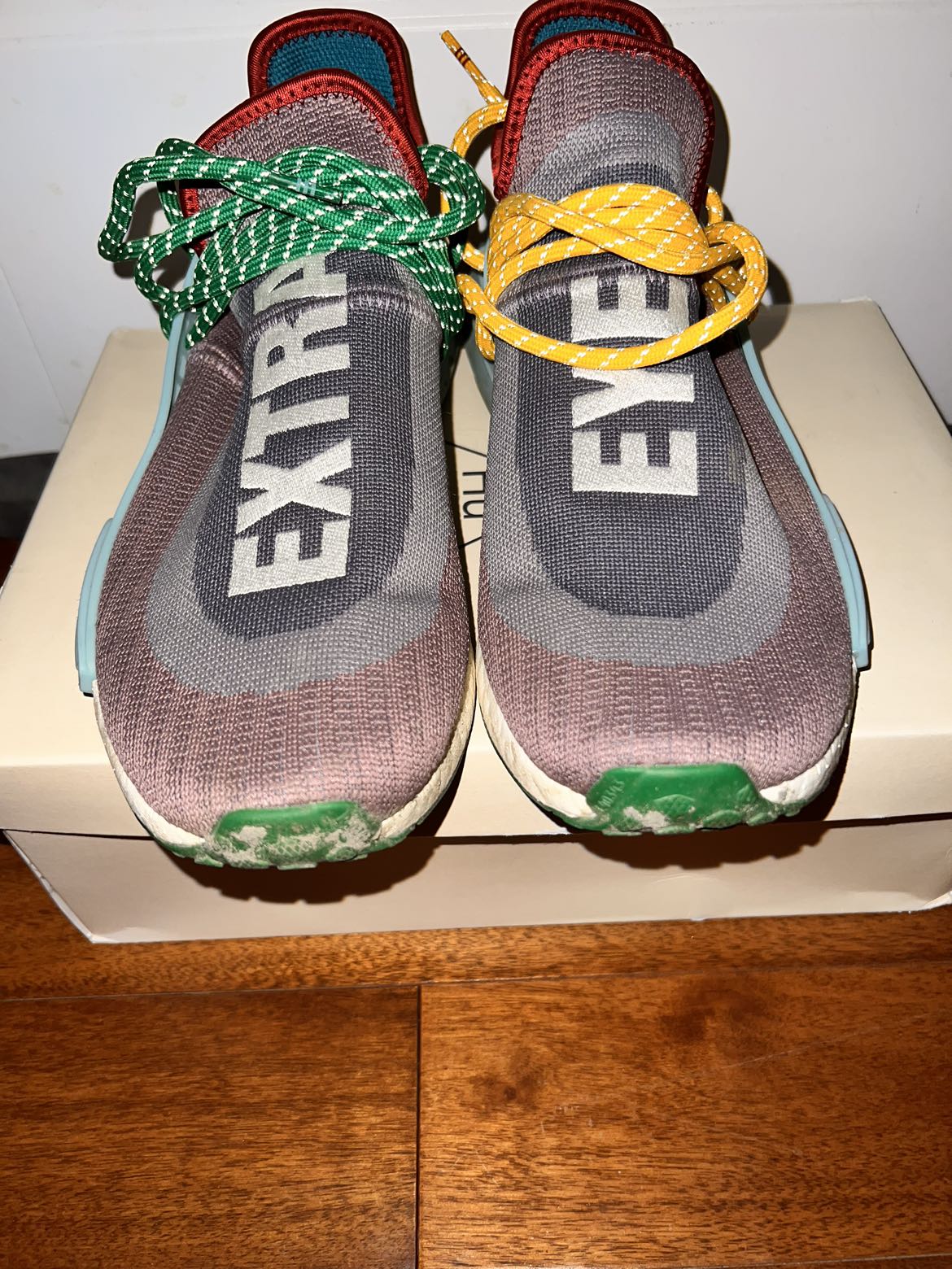 Adidas NMD Hu Pharrell Extra Eye Grey image indicator(2)