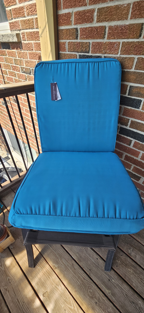 Outdoor chair cushions set