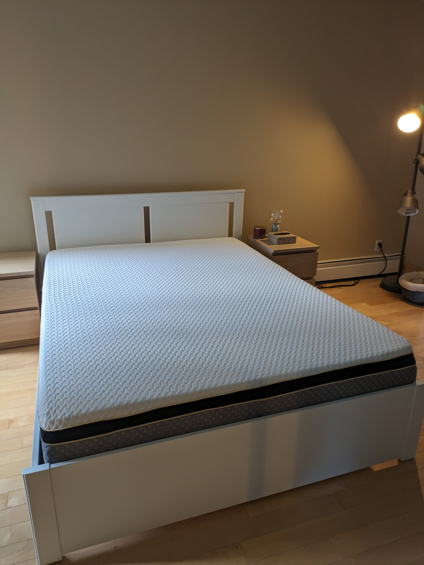 Queen size bedframe from Ikea