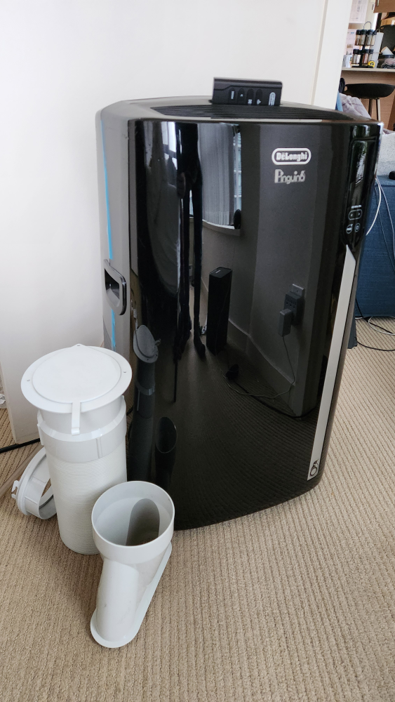 DeLonghi Penguino Air Conditioner - photo 2