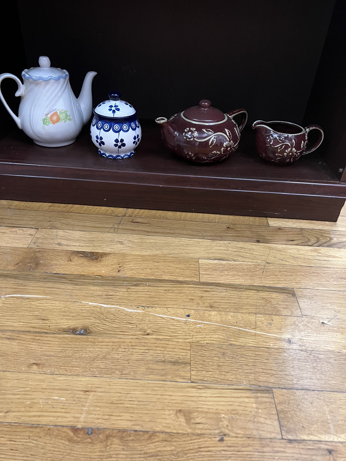 Barrister cabinet with 5 glass doors . 59H.13D.29w image indicator(4)