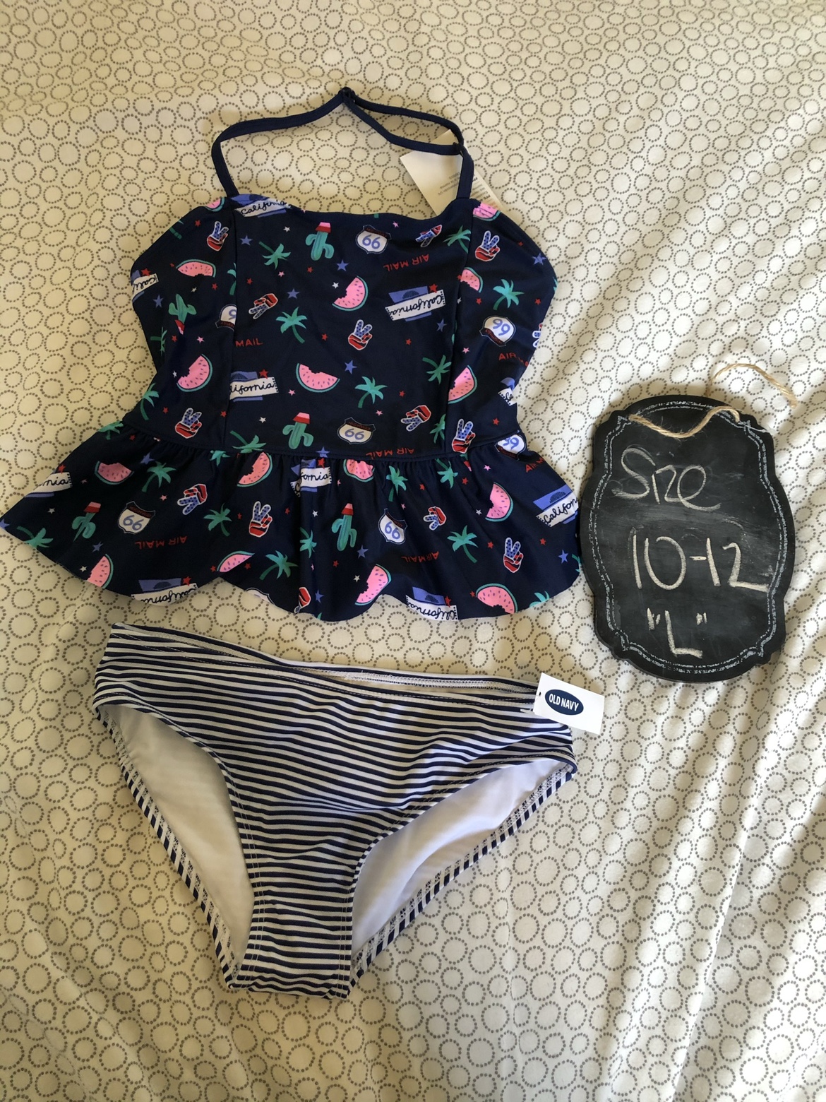 🥕Girls 2 piece fruit tankini swim wear set - 10-12  NWT image indicator(3)