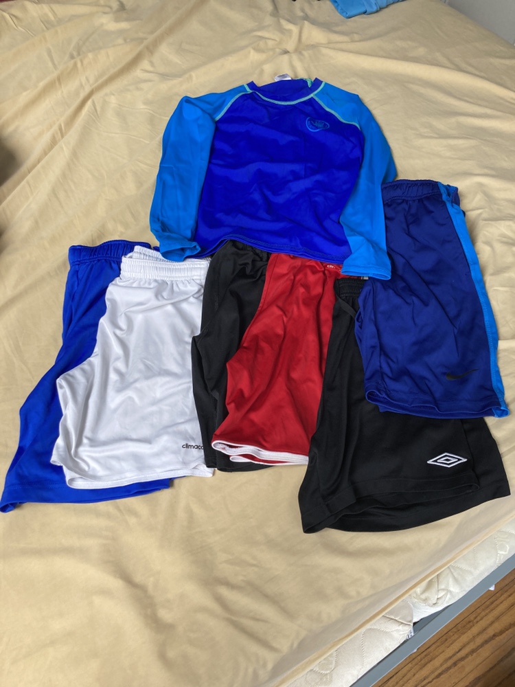 Lot of clothes Kids 8-10 thumbnail