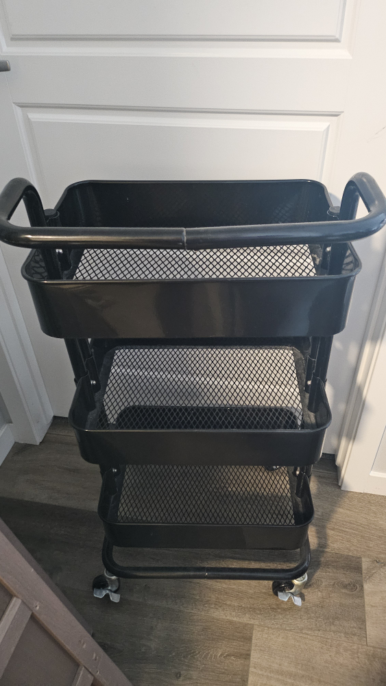 black cart