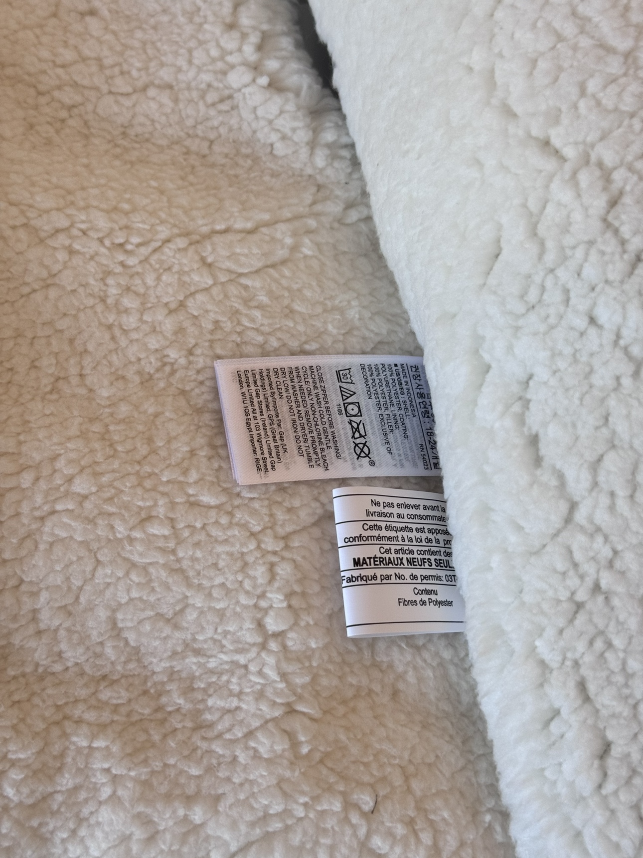 Gap disney puffer winter jacket image indicator(5)