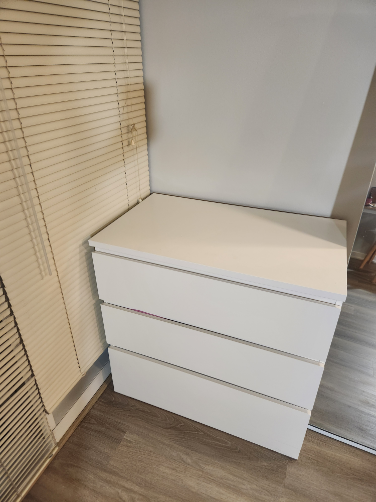 dresser