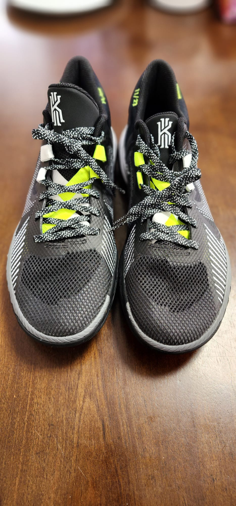 nike kyrie 5 size 9.5 image indicator(4)