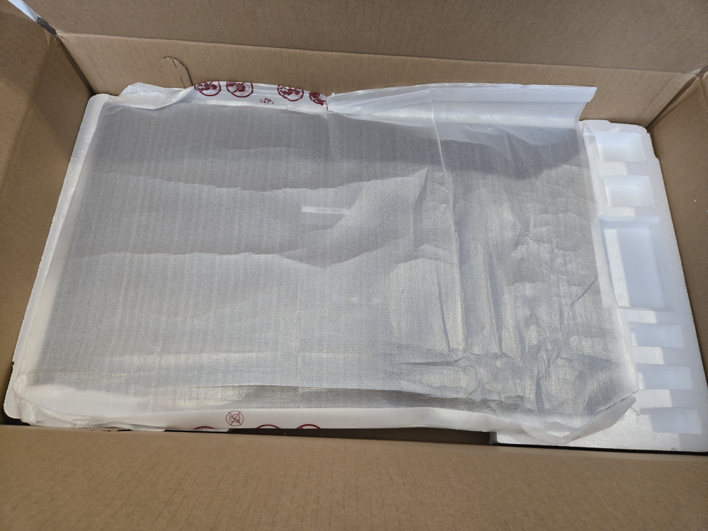 LG Monitor 24 - photo 3