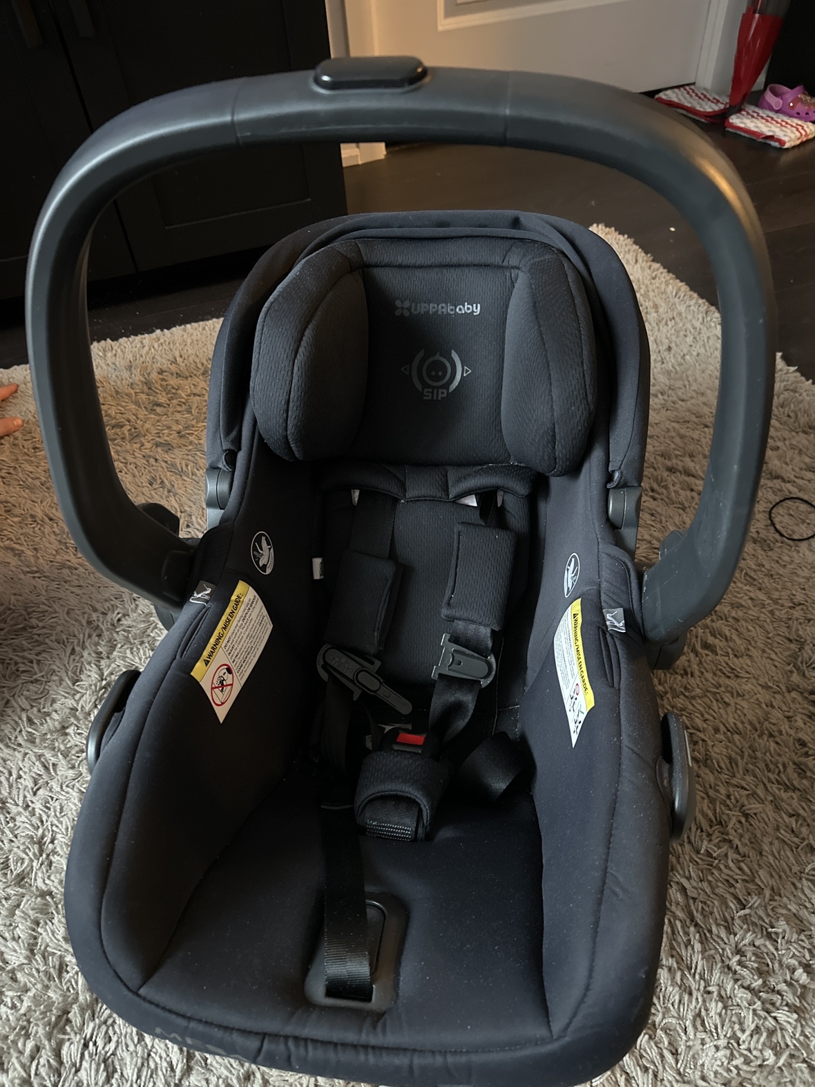 Super New Uppa Baby Mesa v2 infant Car seat