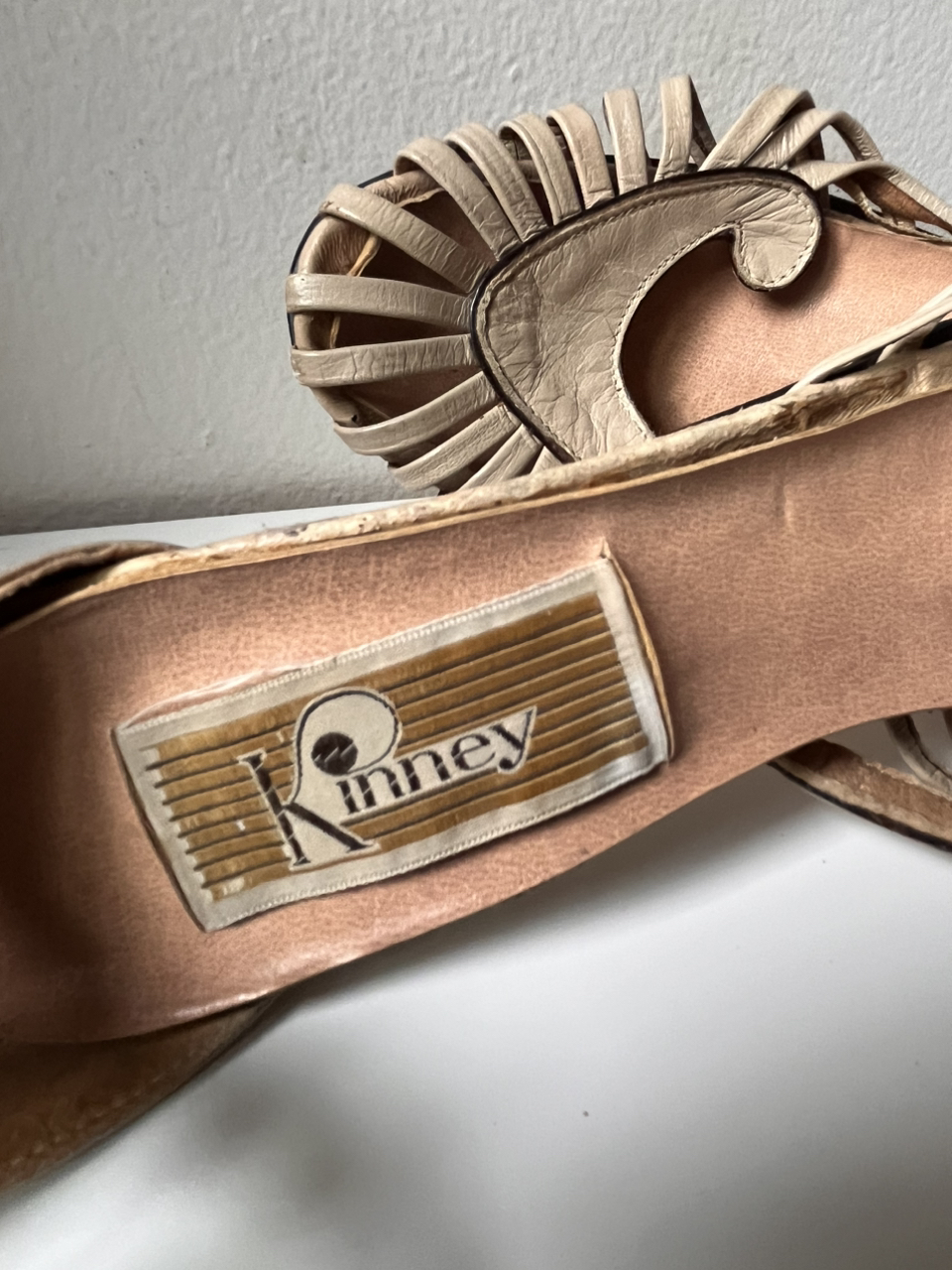 Vintage Heels image indicator(3)