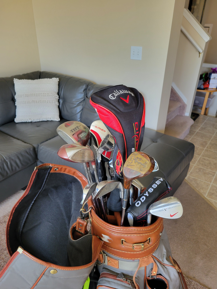 Adult Left Hand Clubs, bag and lots of balls and tees image indicator(3)