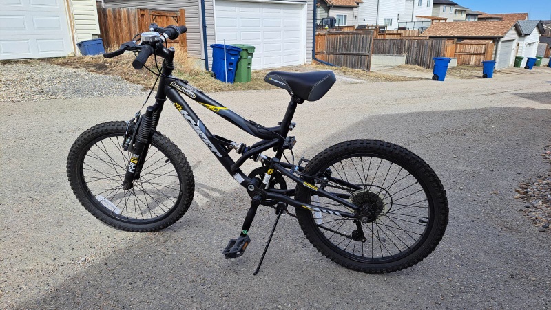 20” Hyper Bear Full Suspension Unisex Steel Mountain Bike