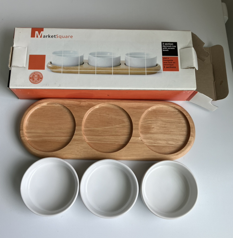 Snack tray with 3 ceramic bowls image indicator(4)