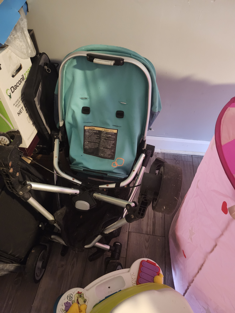 reclining stroller.in good condition