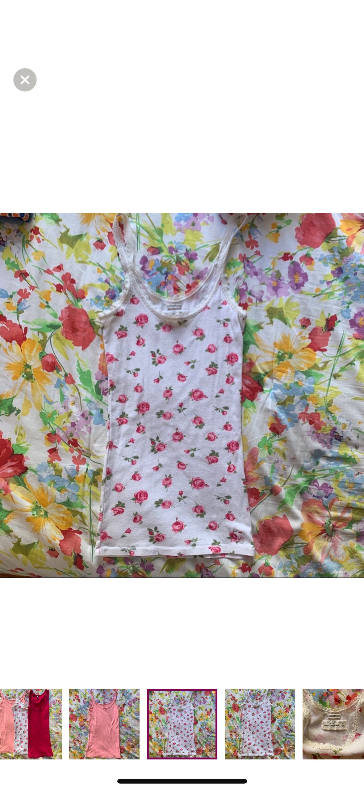 Tank top bundle. image indicator(3)