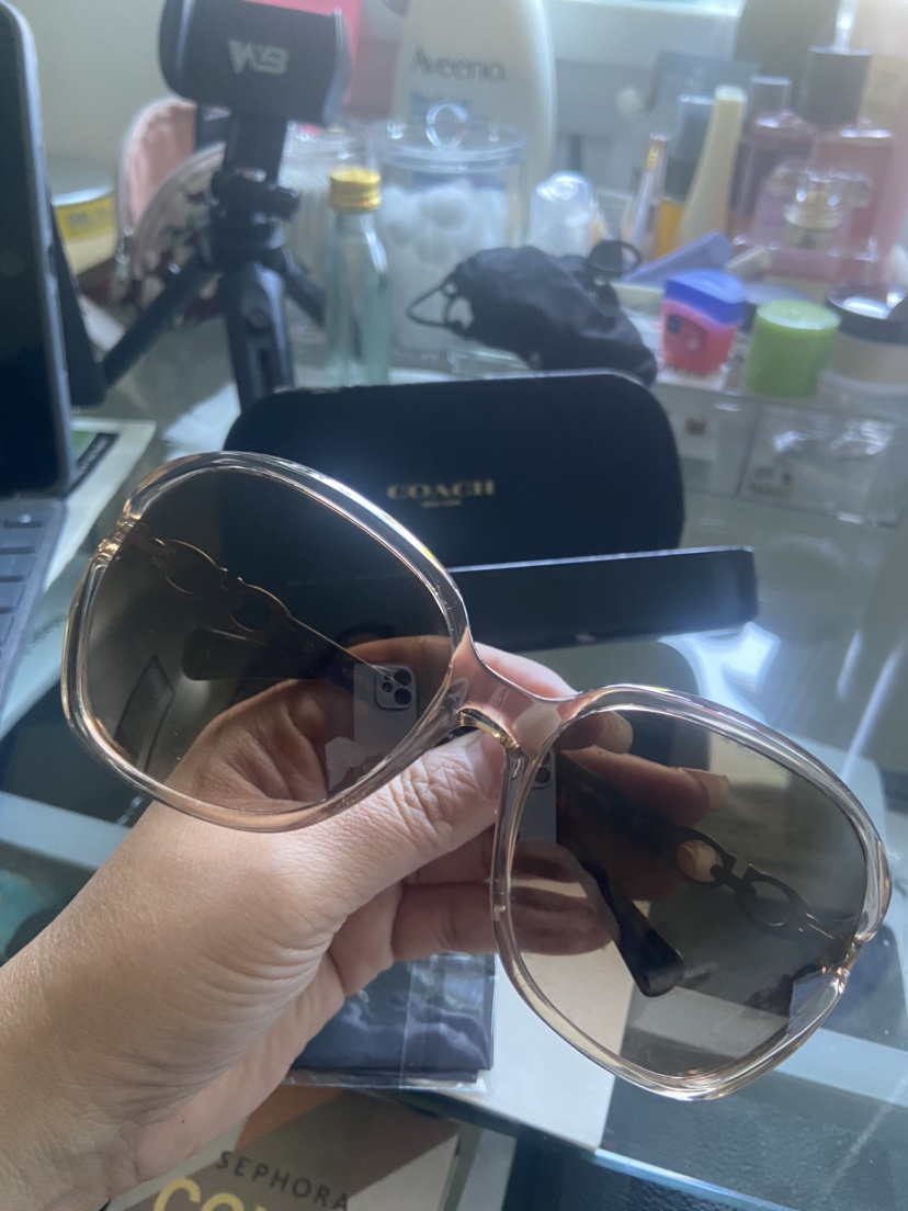 Coach sunglass image indicator(3)